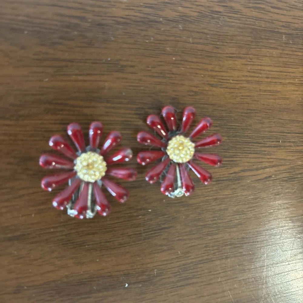 Vintage Red And Gold Daisy Clip On‎ Earrings Enamel